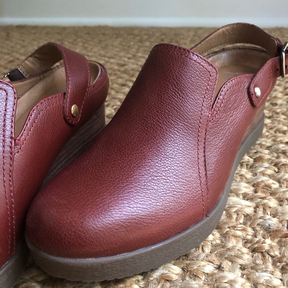 New: Dansko Sheridan Waterproof Adjustable Wedge. Size 39 - Picture 2 of 11